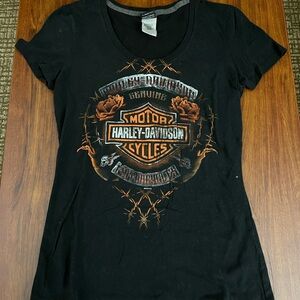 Harley-Davidson T-Shirt Black With Orange Lettering With Roses Medium Nashville